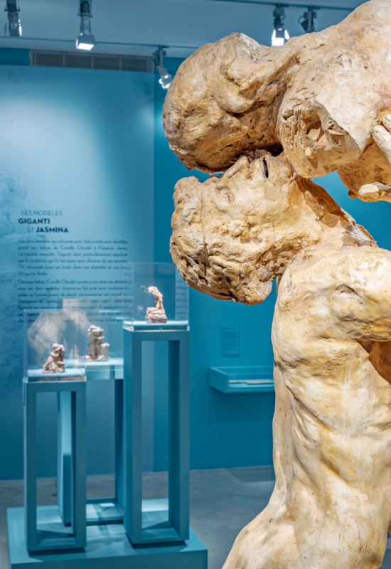 Camille Claudel à l’œuvre : Sakountala Camille Claudel à l’œuvre : Sakountala